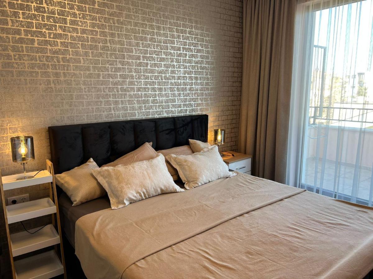 Luxury Penthouse Apartments At Valencia Gardens Burgas ภายนอก รูปภาพ