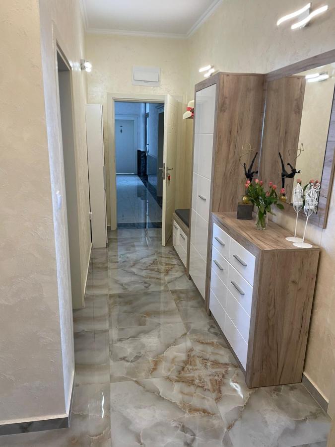 Luxury Penthouse Apartments At Valencia Gardens Burgas ภายนอก รูปภาพ